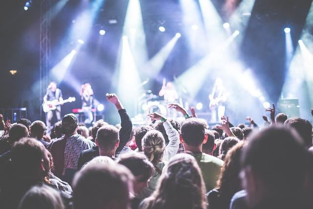 Concerts: From Gigs to Digital Platforms